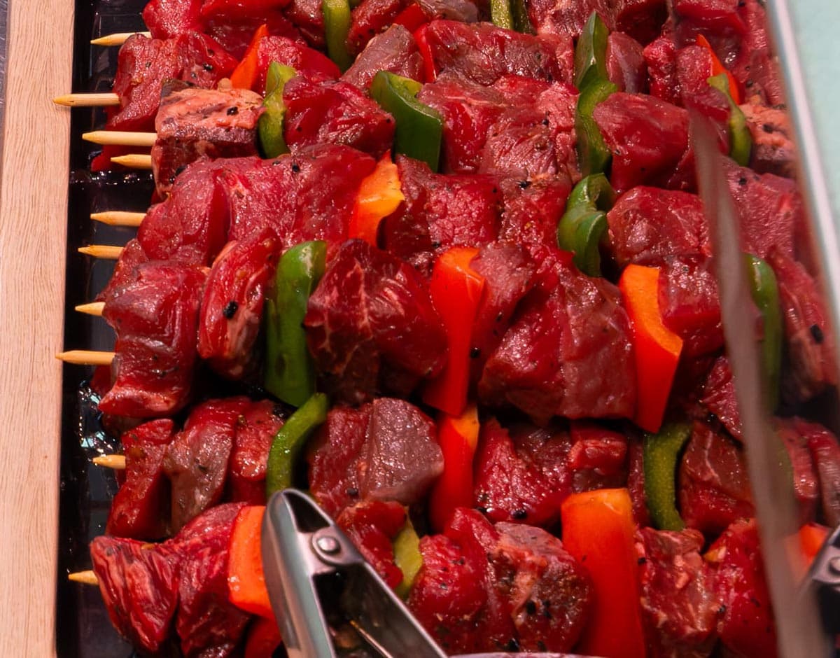 Brochetas frescas en Narón