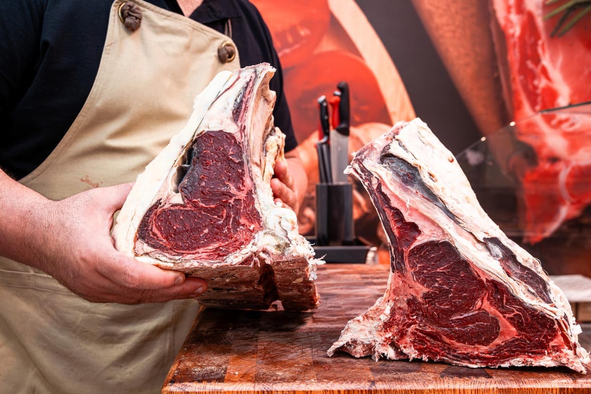 Carne madurada carnicería en Narón